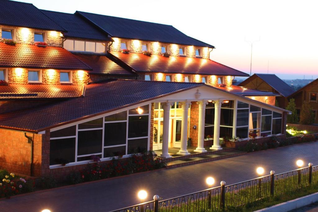 Versal Hotel Vinnicja Kültér fotó