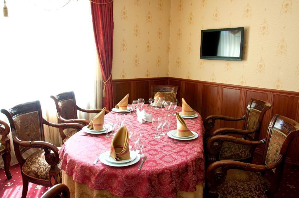 Versal Hotel Vinnicja Kültér fotó