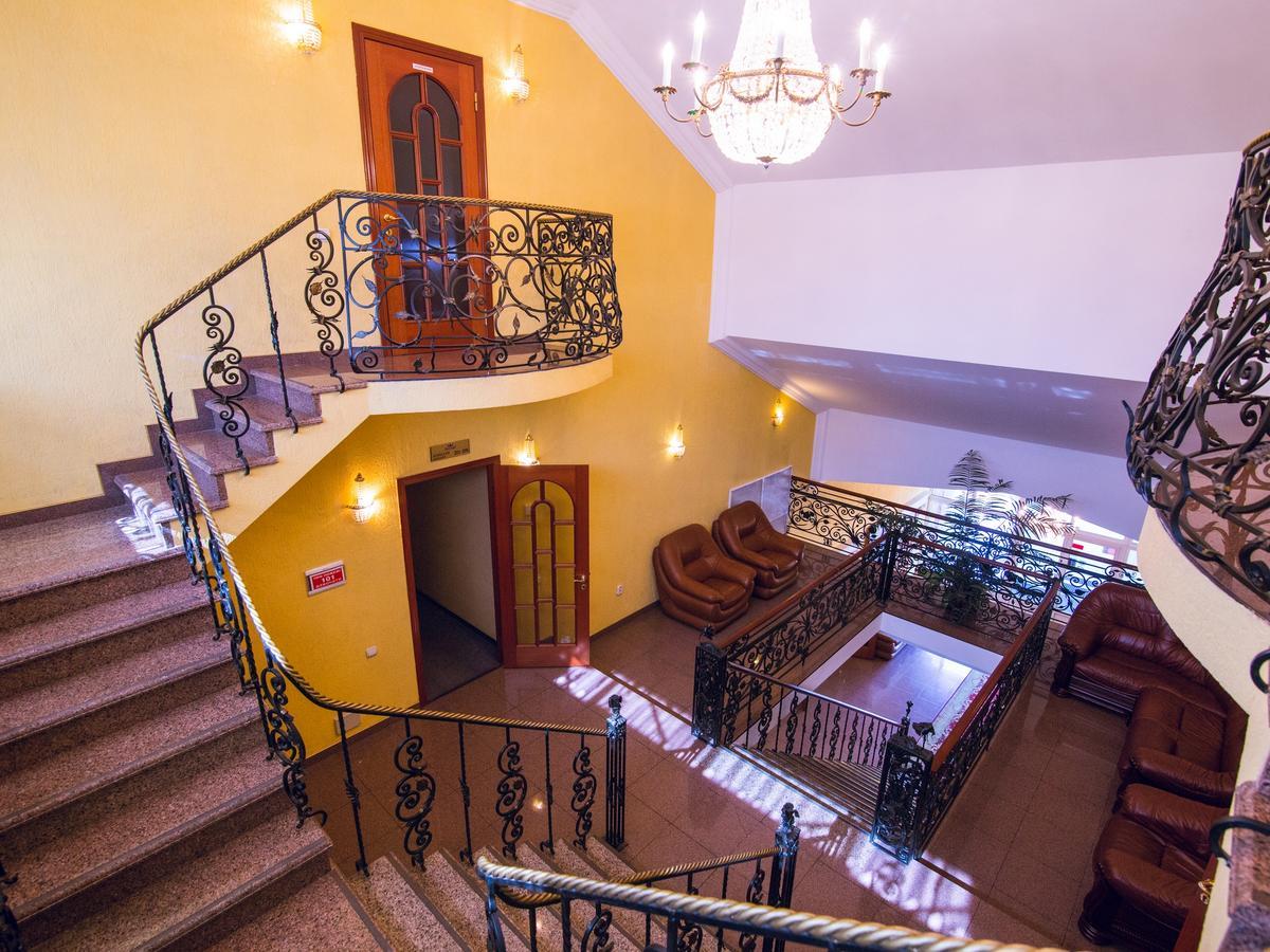 Versal Hotel Vinnicja Kültér fotó