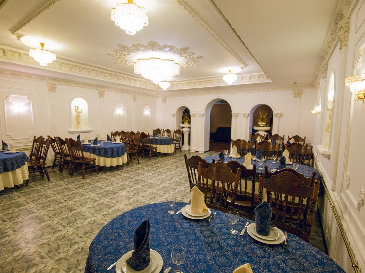 Versal Hotel Vinnicja Kültér fotó