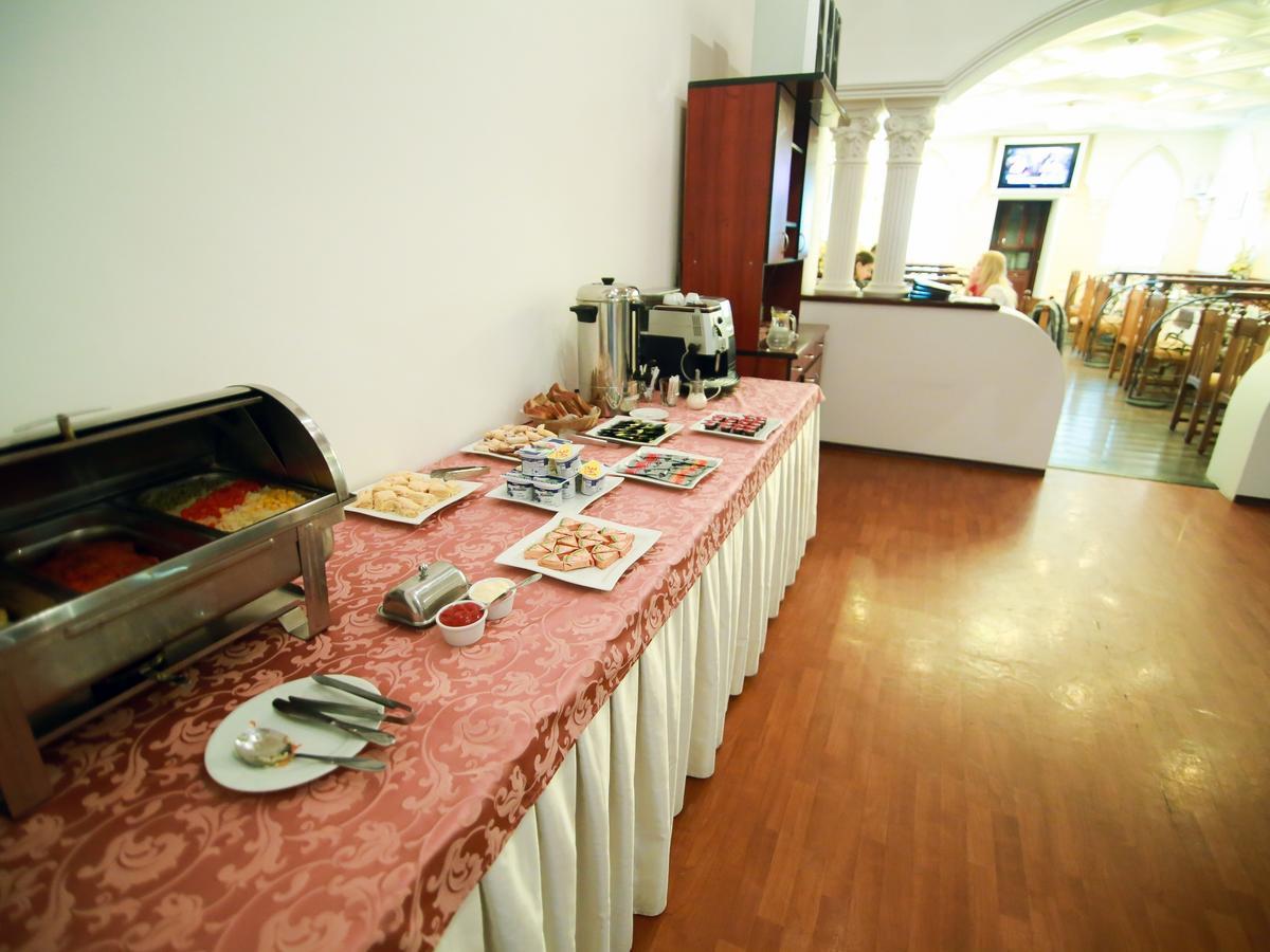 Versal Hotel Vinnicja Kültér fotó